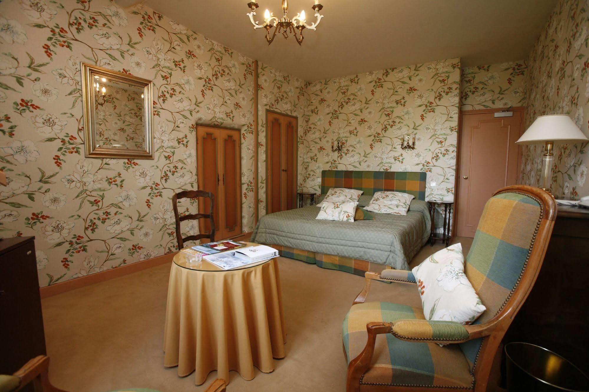 Hotel Chateau De Castel Novel - Les Collectionneurs 바레츠 외부 사진